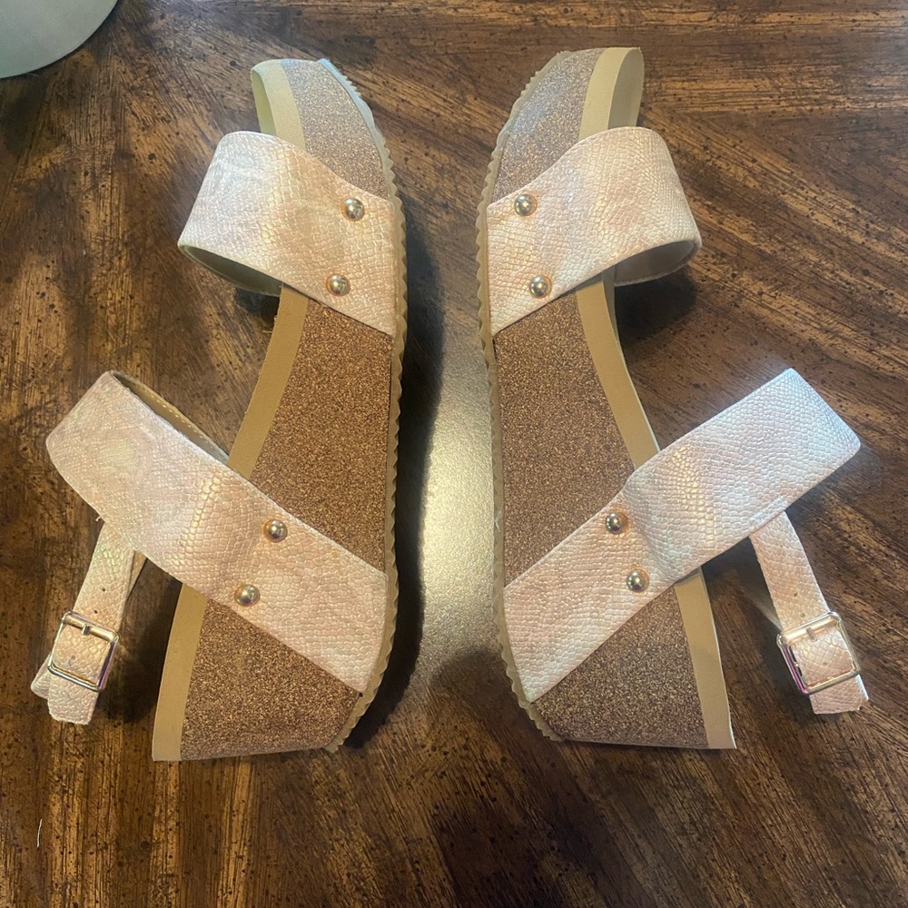 Volatile stack sandals - Picture 3 of 5